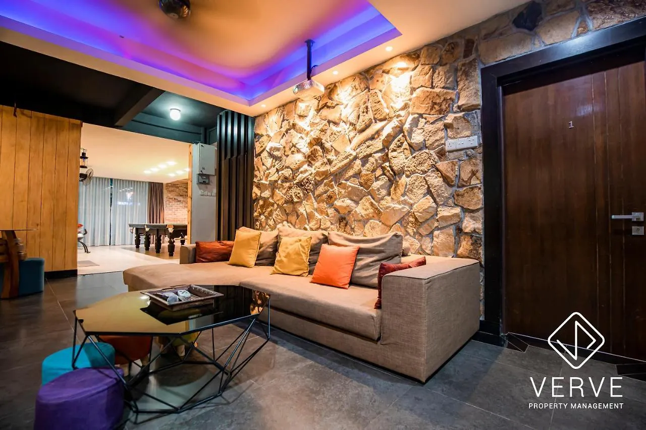 Ipoh 188 Private Pool Mansion By Verve 30 Pax Eech119 0*,  Malaysia